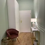 Bracka Main Square Apartment *