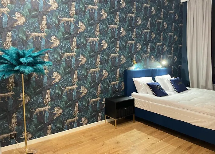 Bracka Main Square *