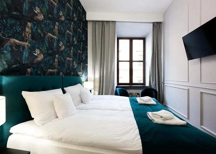 Bracka Main Square *