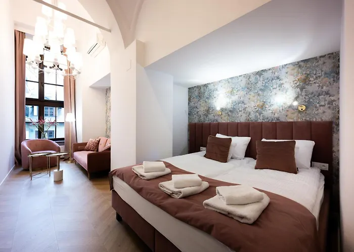 Bracka Main Square Apartment