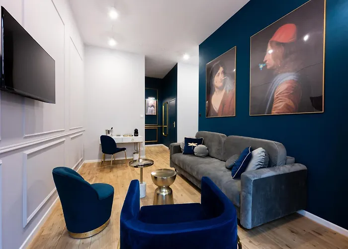 Bracka Main Square *