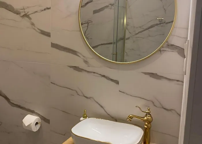 Lägenhet Bracka Main Square