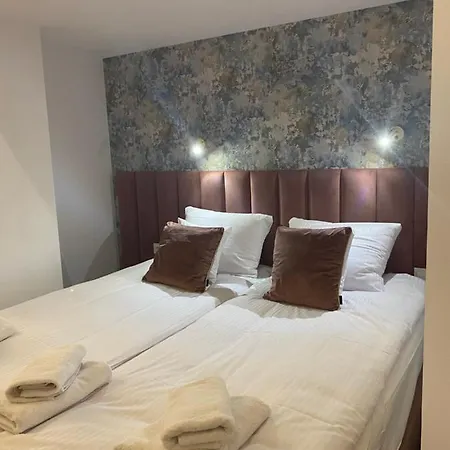 Διαμέρισμα Bracka Main Square *