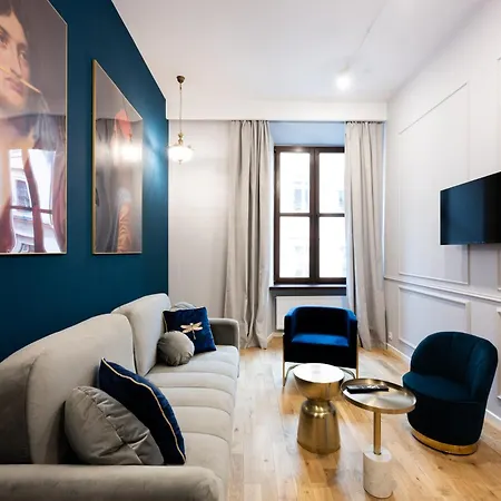 Bracka Main Square *