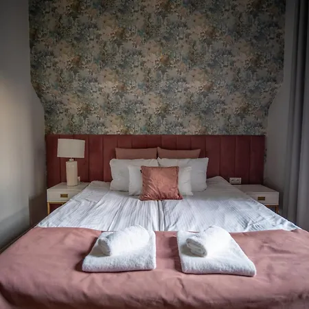 Apartamento Bracka Main Square *