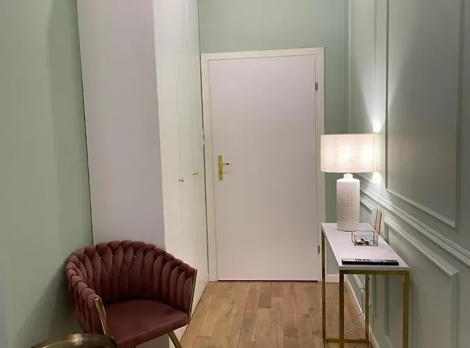 Bracka Main Square Apartamento *