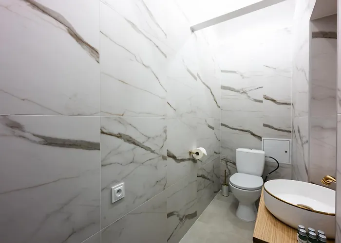 Bracka Main Square *